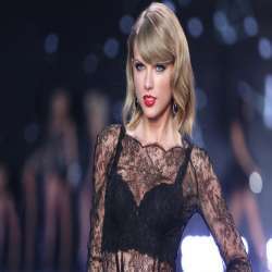Taylor Swift - Dress Poster
